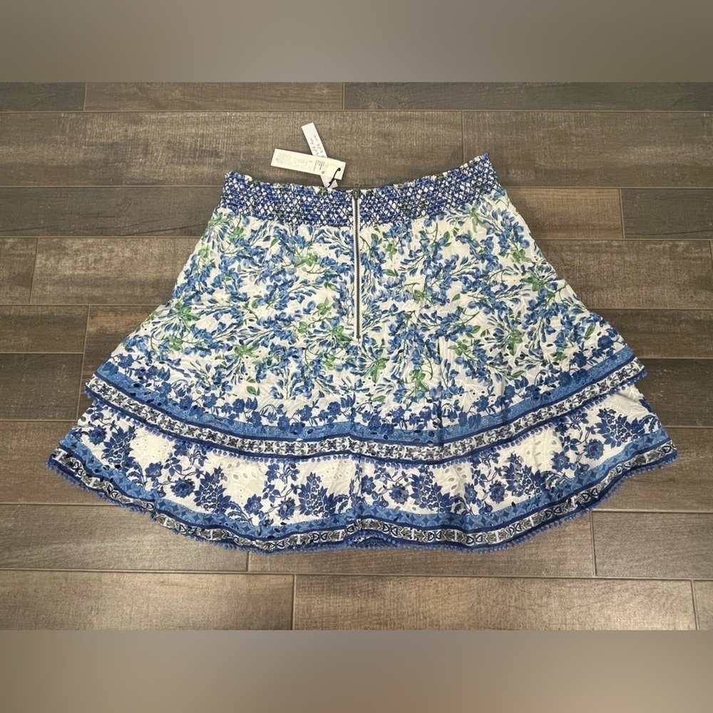 NEW Alice + Olivia Crawford Smocked Mini Skirt - Picture 4 of 15